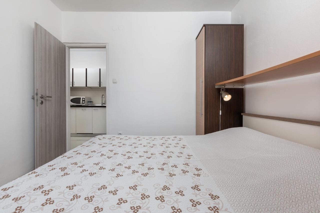 Apartments Mandic Pula Exterior photo